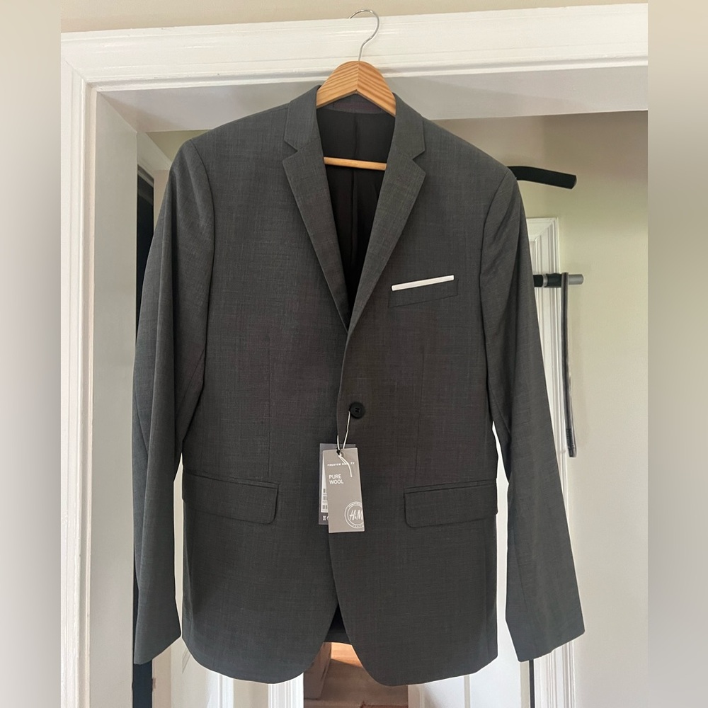 H&M suit jacket blazer 38R brand new never worn